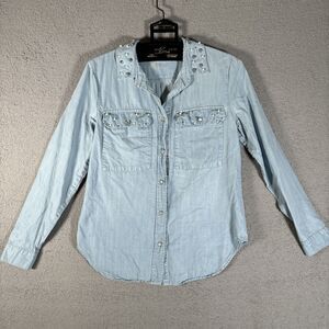 Kut From The Kloth Denim Shirt Women’s Size S Light Wash Pearl Snap Spike Collar